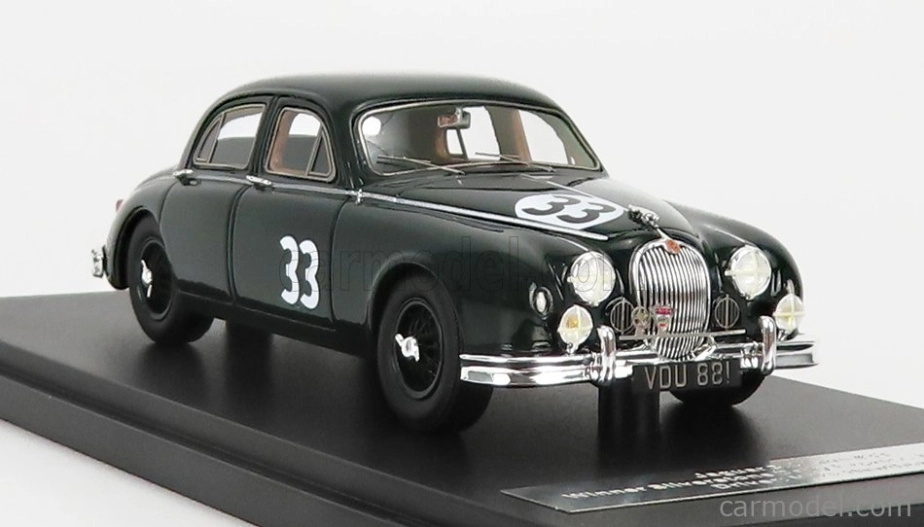 Modely v mierke Matrix Jaguar Mkii 3.4 Litre N 33 Winner Silverstone Daily Express Trophy 1958 1:43 Zelená