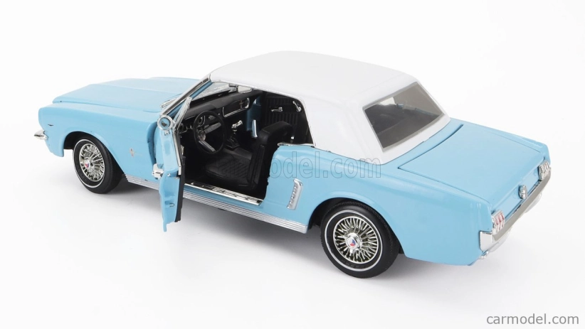 Motor-max Ford usa Mustang Convertible Spider 1967 - 007 James Bond - Thunderball - Operazione Tuono 1:18 Světle Modrá Bílá