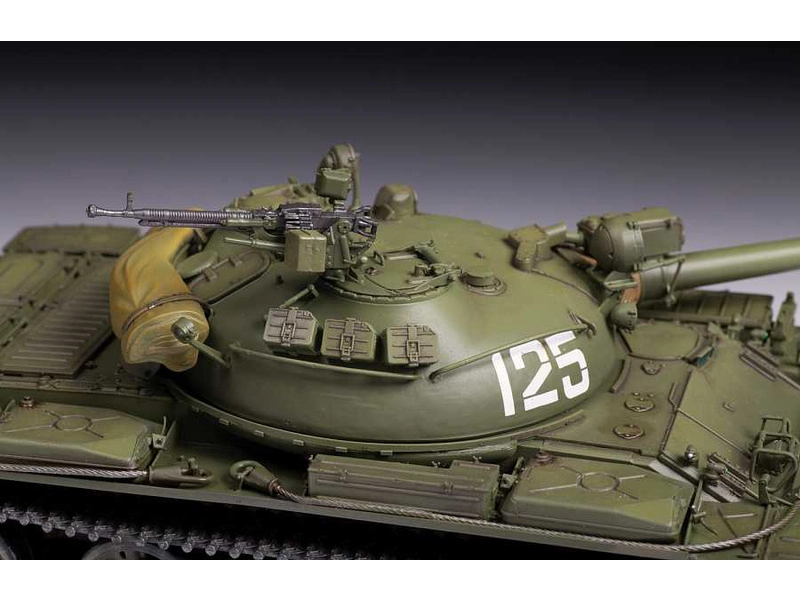 Zvezda T-62 verzia 1974 – 1975 (1:35)