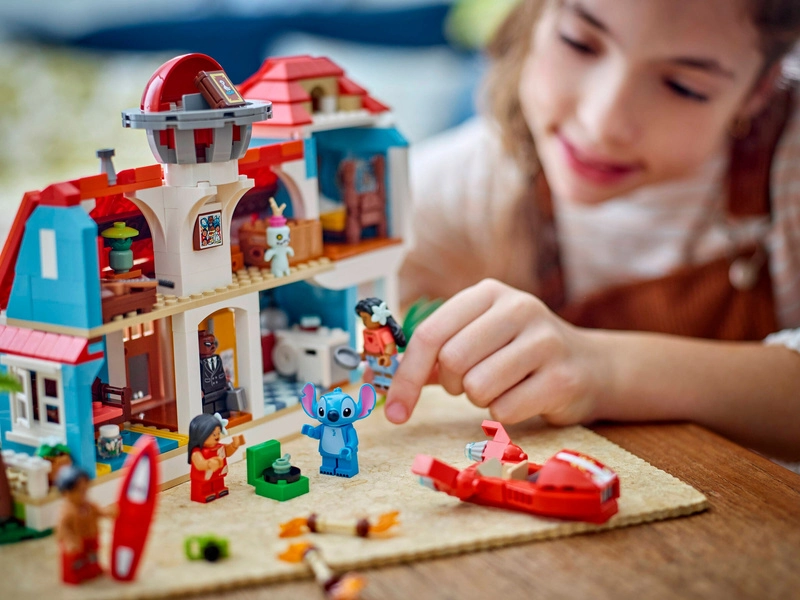 LEGO Disney - Lilo a Stitch a domček na pláži