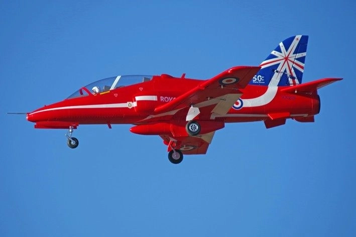 BAE Hawk 1042 mm s EDF 80 mm ARF
