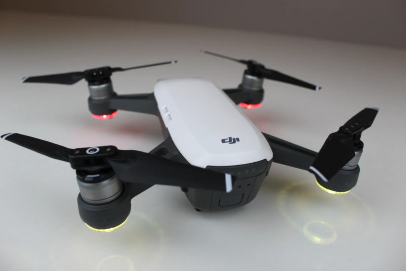 BAZAR - RC dron DJI Spark (Alpine White version)