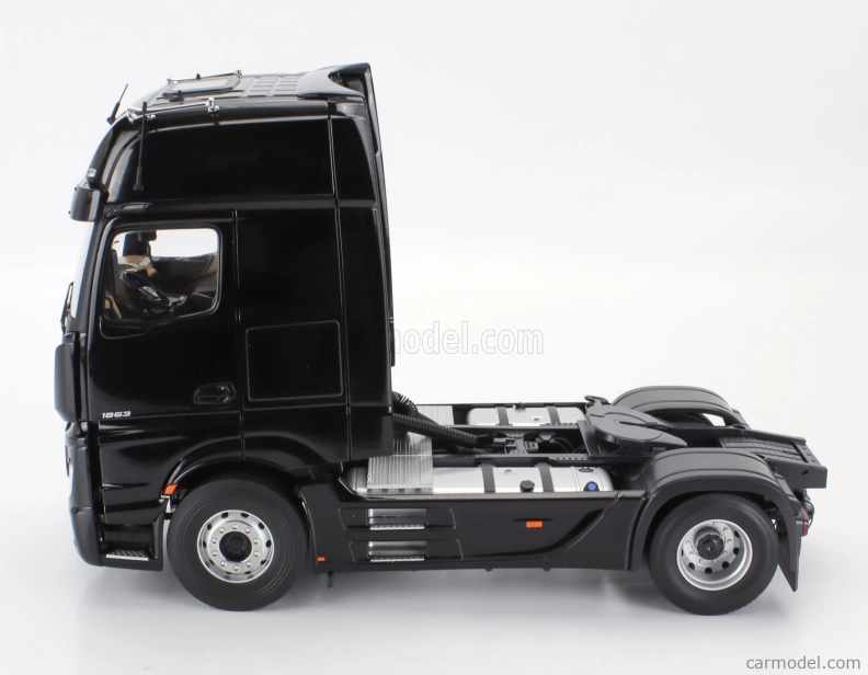 Nzg Mercedes benz Actros L 1863 Gigaspace 4x2 Tractor Truck 2-assi 2023 1:18 Black