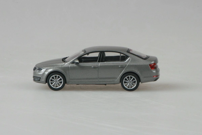 Abrex Škoda Octavia III (2012) 1:43 – béžová cappuccino metalíza