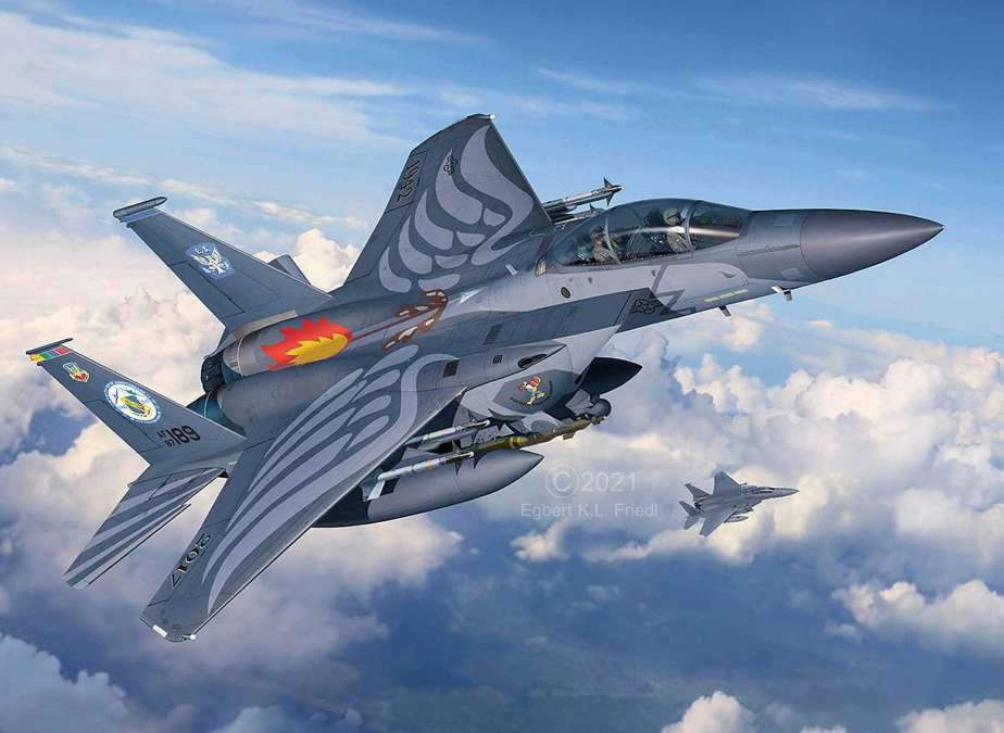 Revell McDonnell F-15E Strike Eagle (1:72)