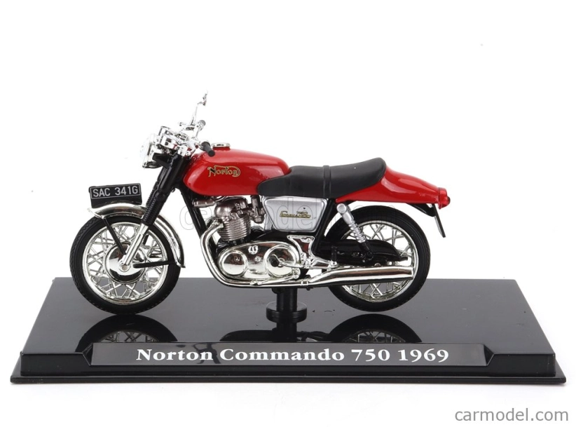 Edicola Norton Commando 750 1969 1:24 Červená Černá