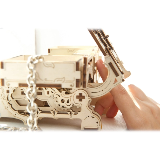Ugears 3D drevené mechanické puzzle Antique Jewelry Box