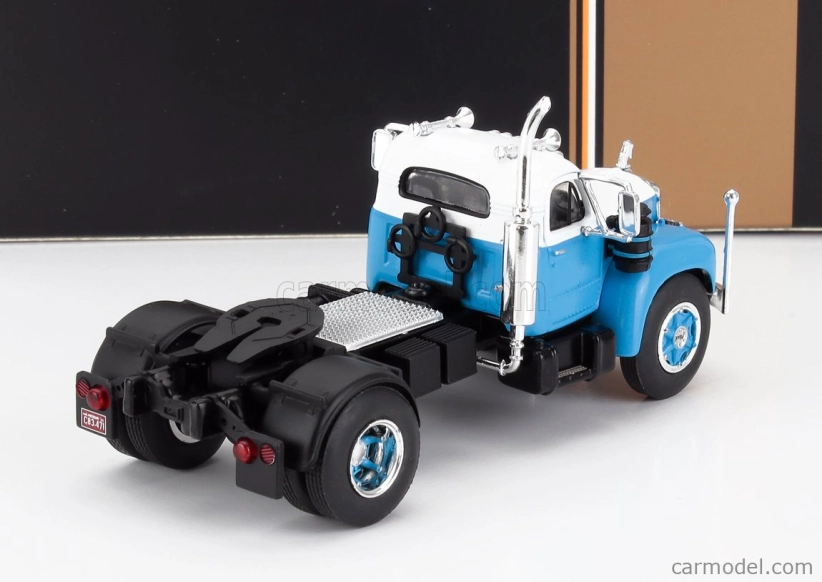 Ixo-models Mack B 61 Tractor Truck 2-assi 1:64 Light Blue White