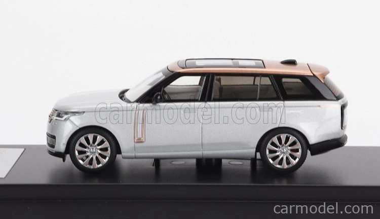 Lcd-model Land rover Range Rover 2022 1:64 Silver