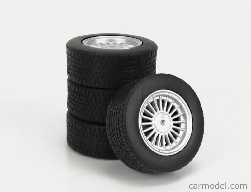 Kk-scale Accessories 4x Wheels And Rims Set 17' For Bmw 3-series Alpina (e30) 1988 1:18 Černá Stříbrná