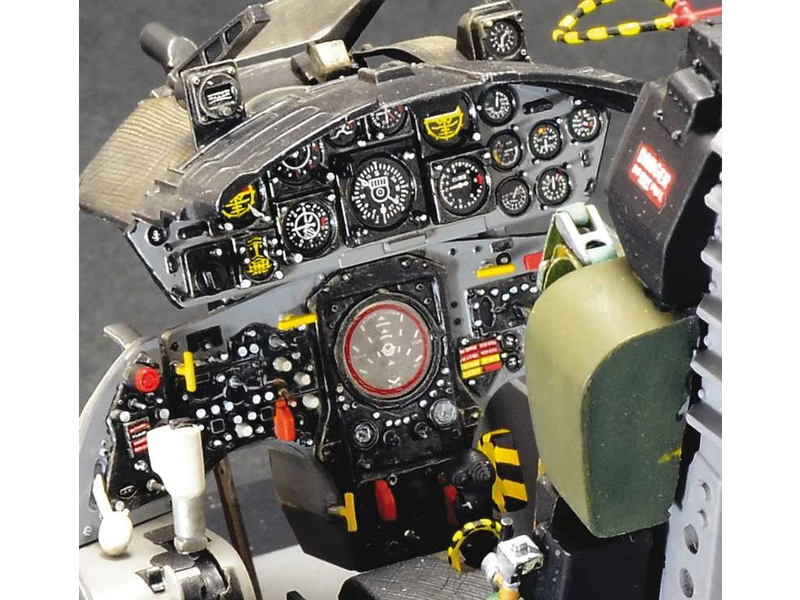 Italeri Lockheed F-104 G Starfighter - kokpit (1:12)