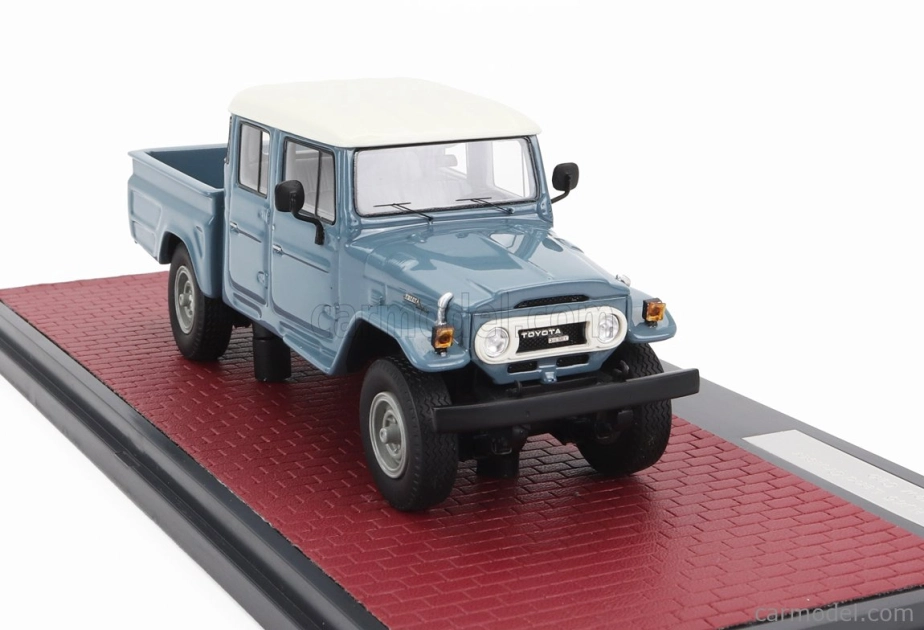 Matrix modely v mierke 1:43 Toyota Hj45 Land Cruiser Crew Cab Pick-up 1979 Modrá Sivá Biela
