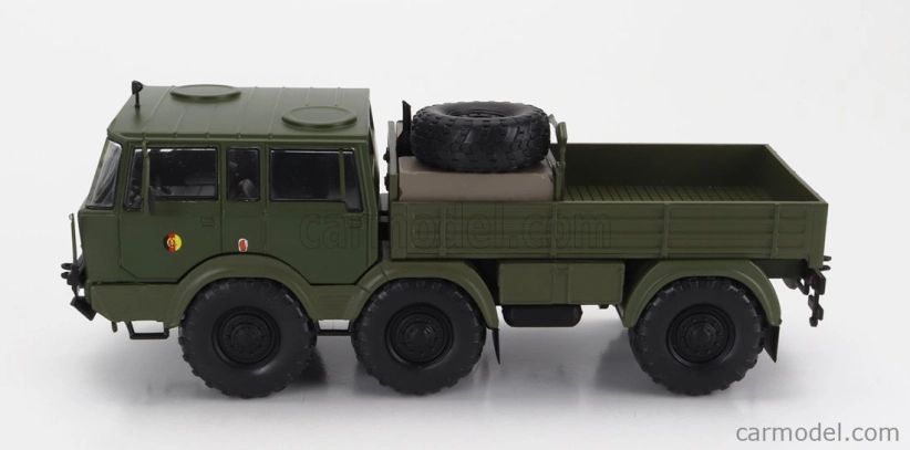 Ixo-models Tatra 813 Nva 6x6 Truck Cassonato Double Cabine 3-assi 1968 1:43 Vojenská Zelená