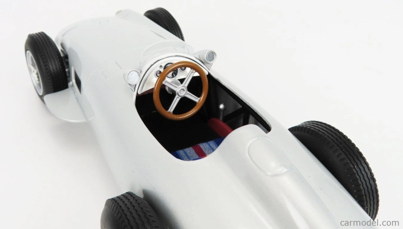 Werk83 Mercedes benz F1  W196 N 0 Plain Body 1954 1:18 Silver
