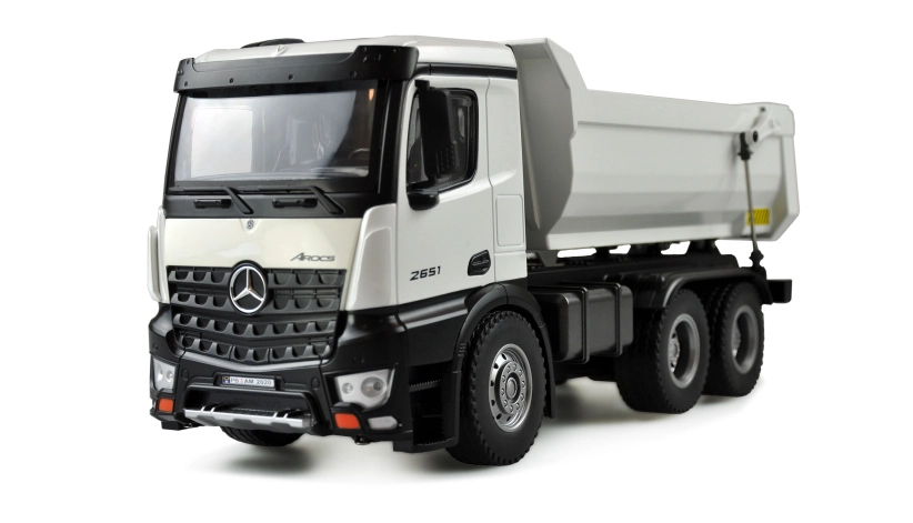 RC celokovový sklápač Mercedes-Benz Arocs, biela