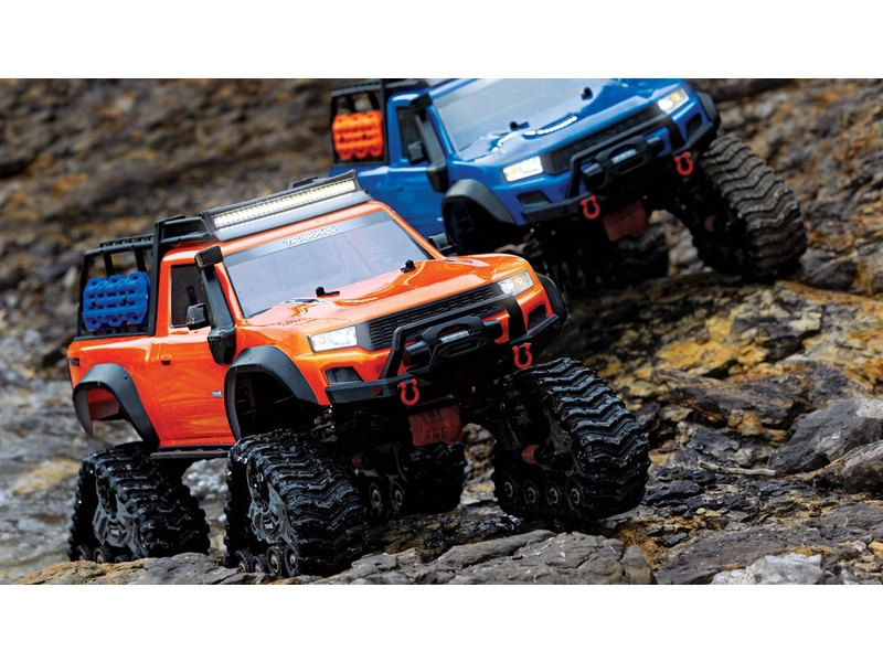 RC auto Traxxas TRX-4 Traxx 1:10, modrá