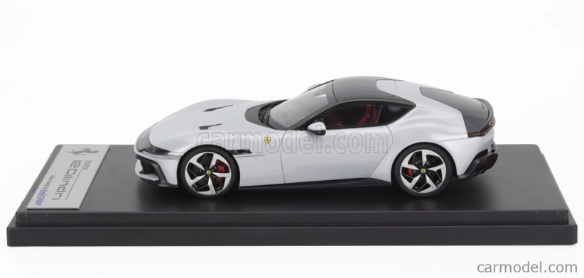 Looksmart Ferrari 12 Cilindri V12 830cv 2024 1:43 Bianco Artico - Biela s čiernou