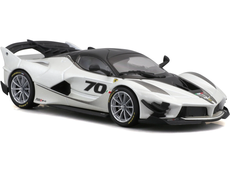 Bburago Ferrari Fxx-k Evo Hybrid 6.3 V12 1050hp 2017 1:43, červená