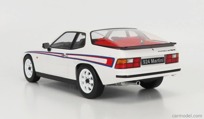 Porsche 924 Martini Livery 1985 v mierke 1:18 bielo-červeno-modrá