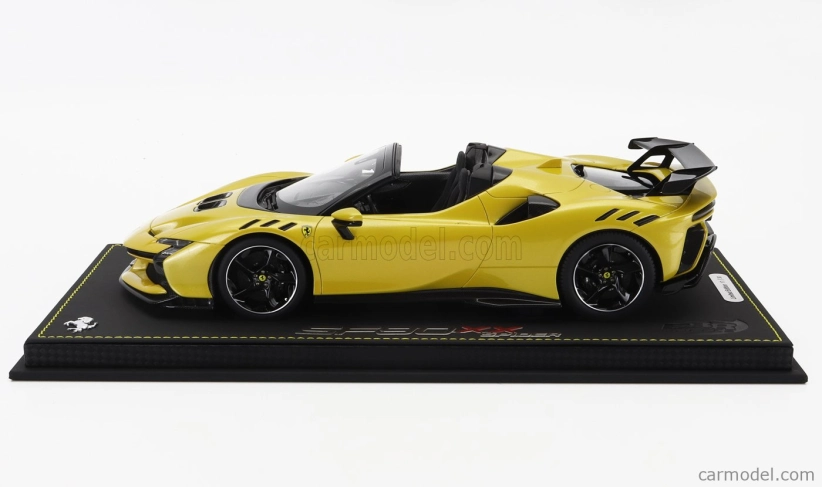 Bbr-models Ferrari Sf90 Xx Stradale Spider 2024 - Con Vetrina - With Showcase 1:18 Giallo Montecarlo - Žlutá S Černou