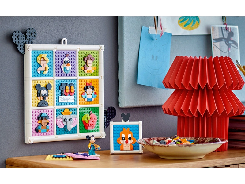 LEGO Disney - 100 rokov obľúbených animovaných postavičiek Disney