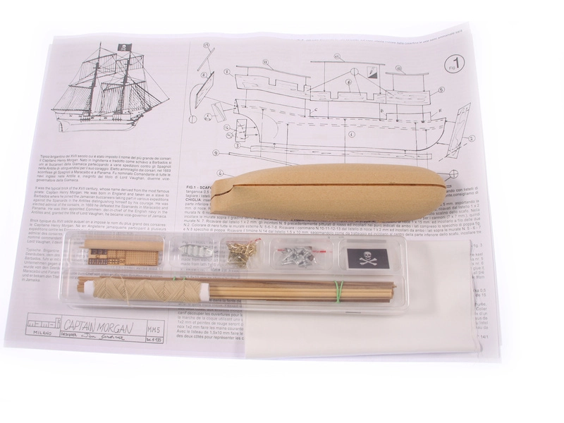 MINI MAMOLI Capitain Morgan 1:135 kit