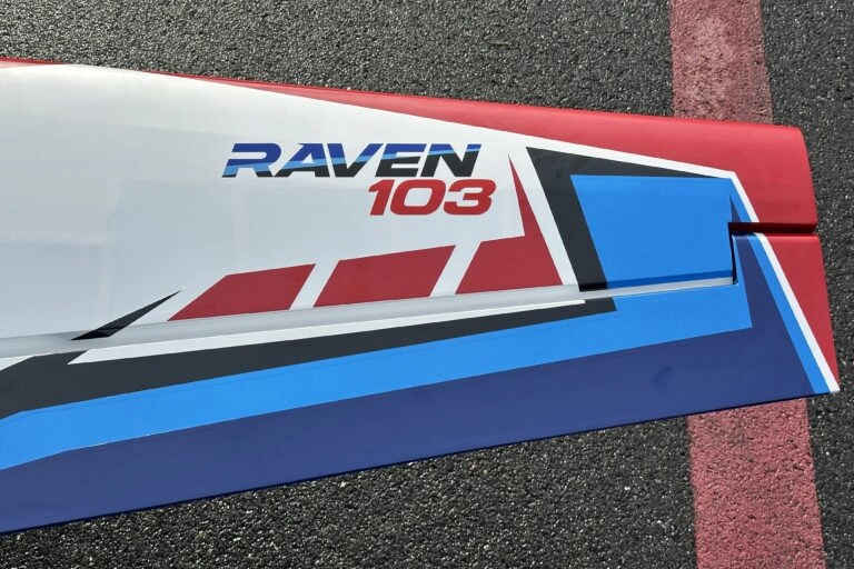 103" Raven (2,62m) 120cc Žlutá-Šedá