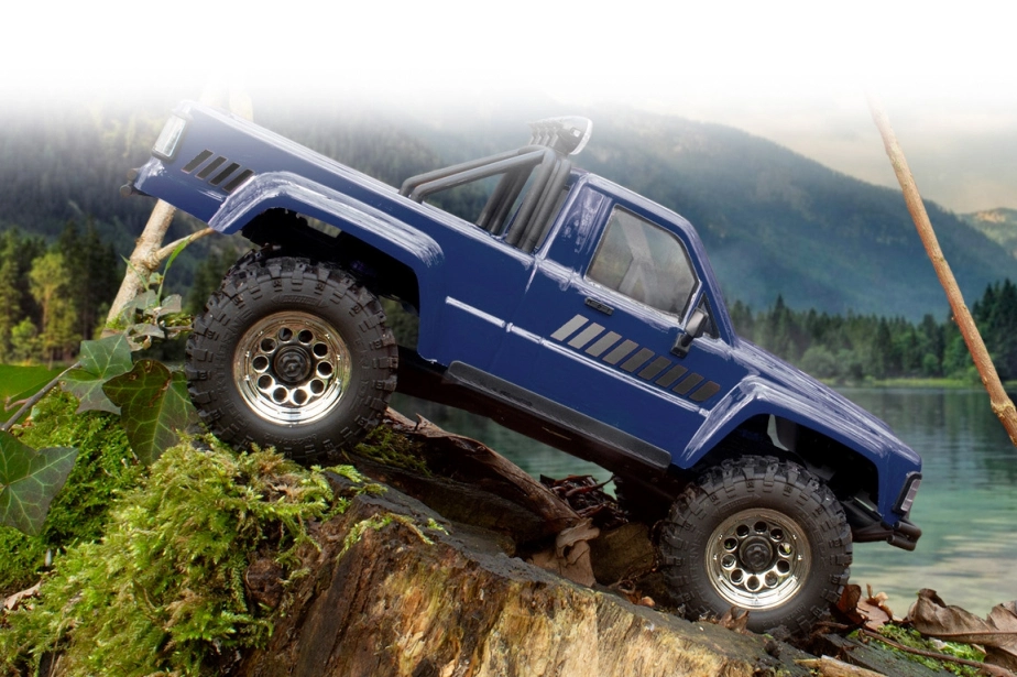 Venture18 1985 Toyota Hilux SR5 - modrý