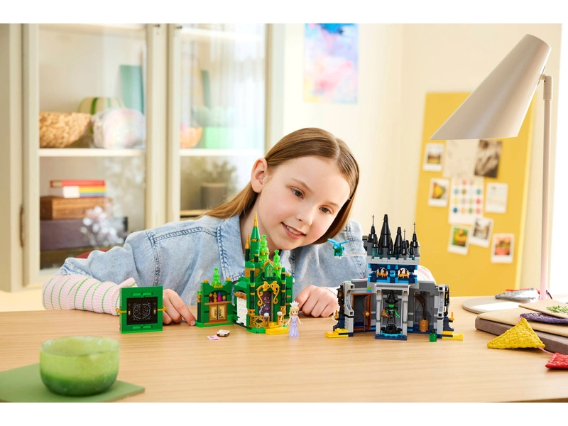 LEGO Wicked - Emerald City a zámok Kiamo Ko