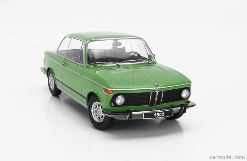 BMW 1502 radu 2 1974 v mierke 1:18 zelená