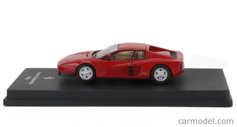Edicola Ferrari Testarossa 1984 - Con Vetrina - With Showcase 1:64 Red