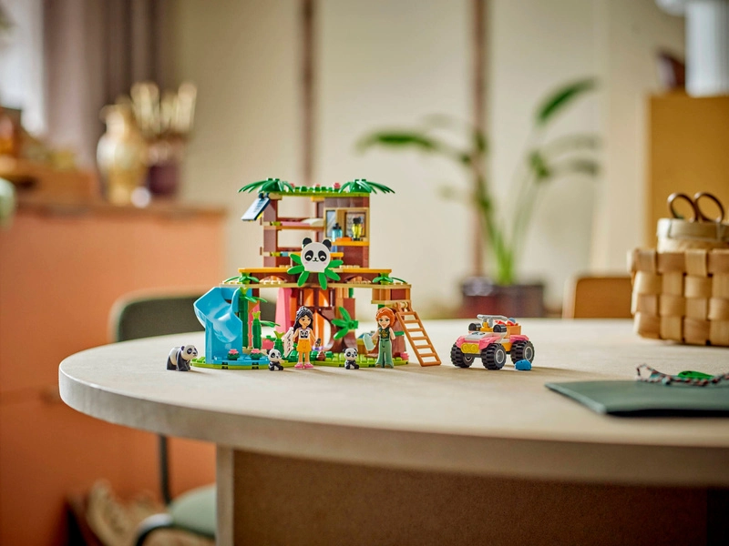 LEGO Friends - Starostlivosť o zvieratá v záchrannej stanici pre pandy