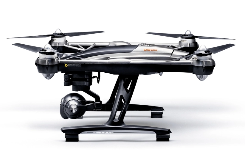RC dron YUNEEC Q500 4K TYPHOON + kufr
