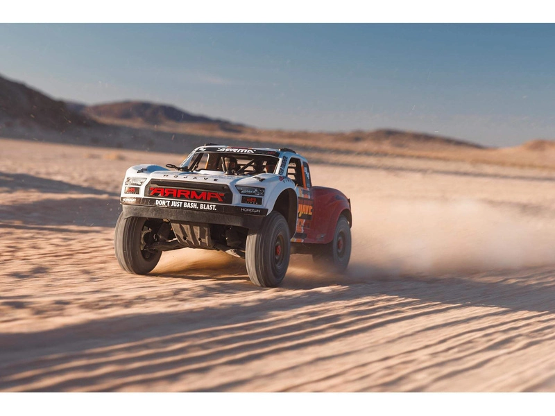 Arrma Mojave 4S BLX 1:8 RTR biela