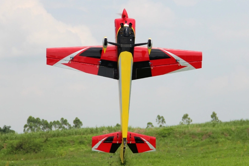 103" Slick 2600 mm 120cc žluto-červeno-čierny