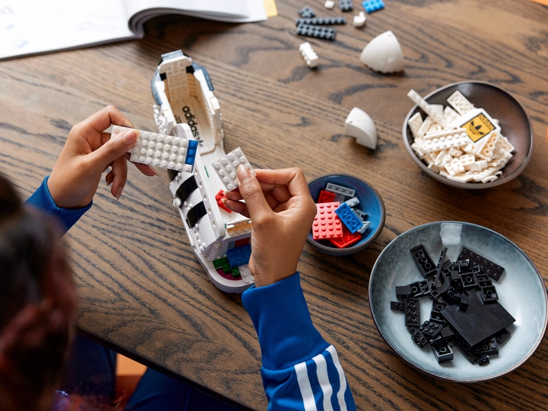 Ikony LEGO - adidas Originals Superstar