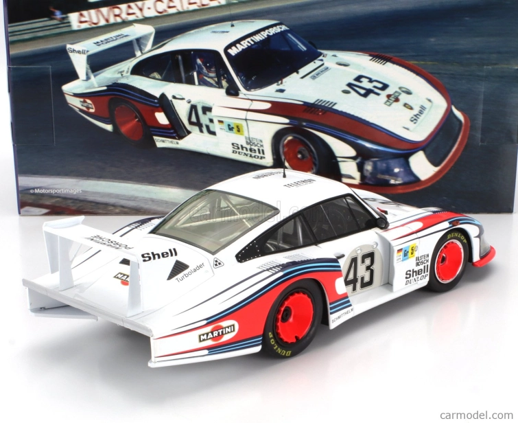 Werk83 Porsche 935/78 3.2l Turbo Moby Dick Team Martini Racing Porsche System N 43 24h Le Mans 1978 Rolf Stommelen - Manfred Schurti 1:18 Biela modrá červená