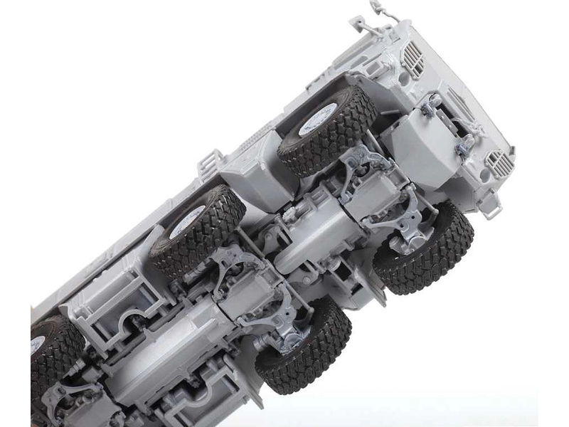 Zvezda Typhoon-K Russian armoured vehicle (1:72)