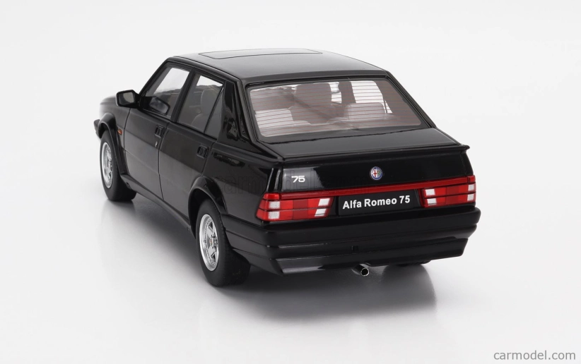 Triple9 Alfa romeo 75 1988 1:18 Black