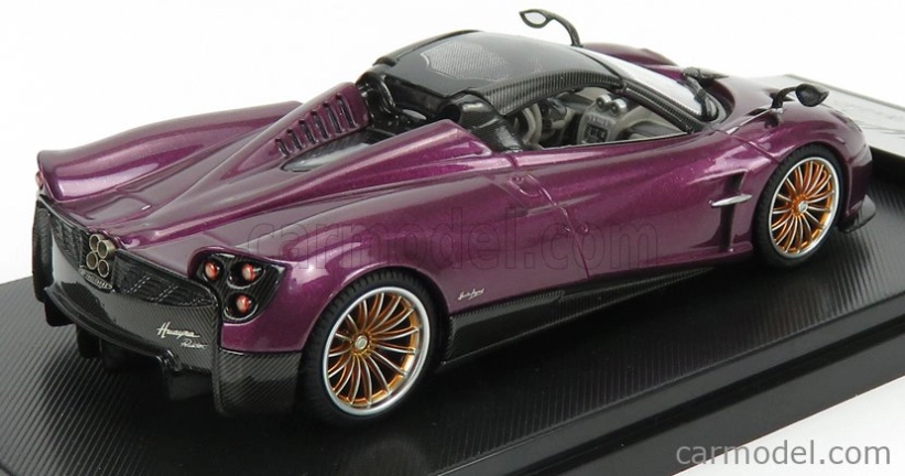 Lcd-model Pagani Huayra Roadster 2018 1:43 Purple Met