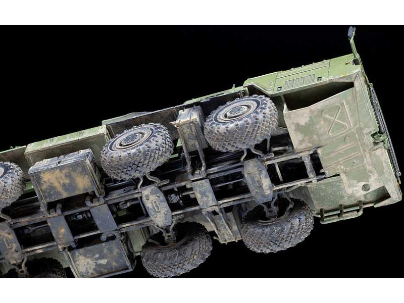 Zvezda BM-30 Smerč (1:72)