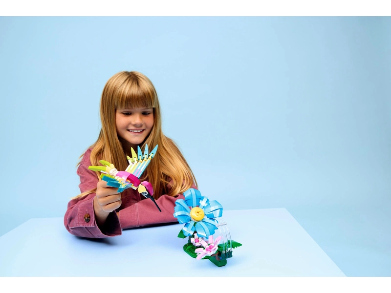 LEGO Creator - Divoké zvieratá: Farebný kolibrík
