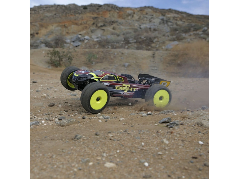 RC auto Losi 8ight-T Truggy
