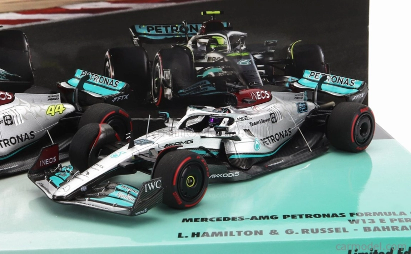 Minichamps Mercedes gp F1 Set 2x W13e Team Mercedes-amg Petronas F1 N 44 3. GP Bahrajnu 2022 Lewis Hamilton + N 63 4. GP Bahrajnu 2022 George Russel 1:43 Silver Green