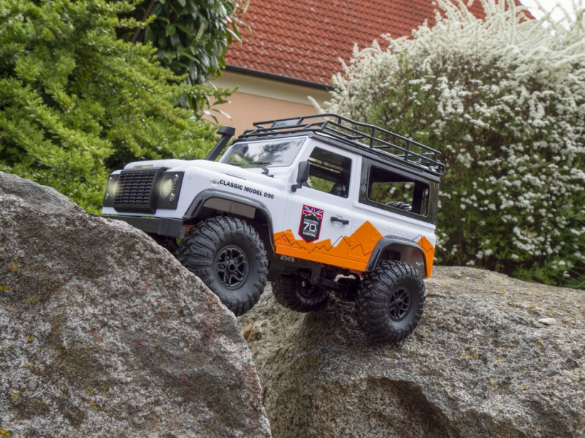 RC auto Land Rover Trail V2 1/12 RTR 4WD, bílá