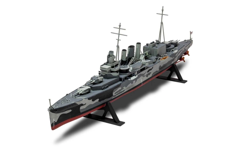 Classic Kit VINTAGE loď A03203V - HMS Suffolk (1:600)