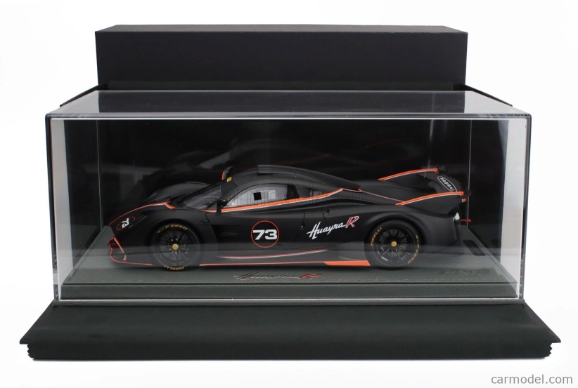 Bbr-models Pagani Huayra R N 73 Racing 2021 - Con Vetrina - S vitrínou 1:18 Matte Black Carbon