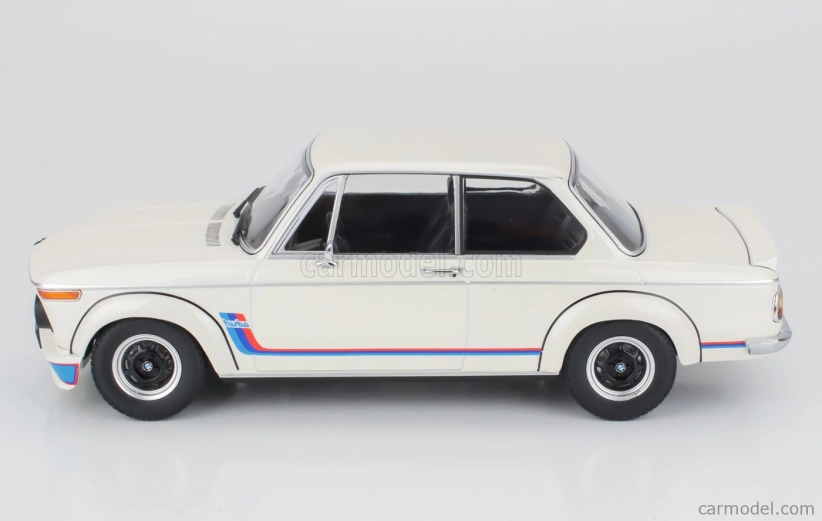 Minichamps BMW 2002 Turbo 1974 1:18 biela