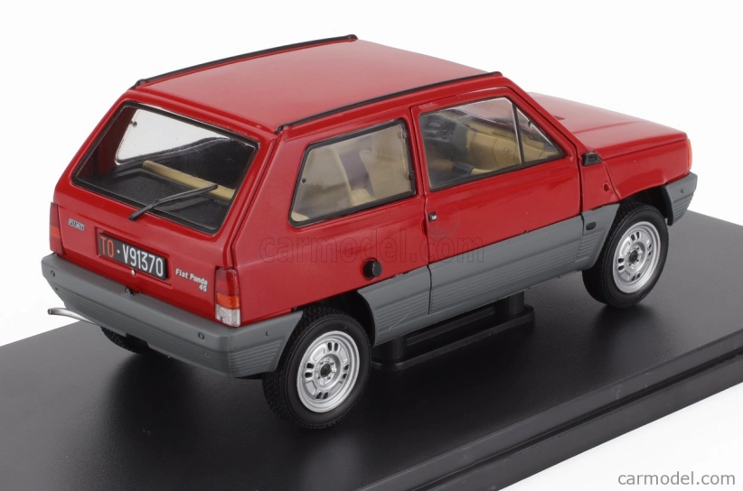 Edicola Fiat Panda 45 1980 - Con Vetrina - S vitrínou 1:24 Červená šedá