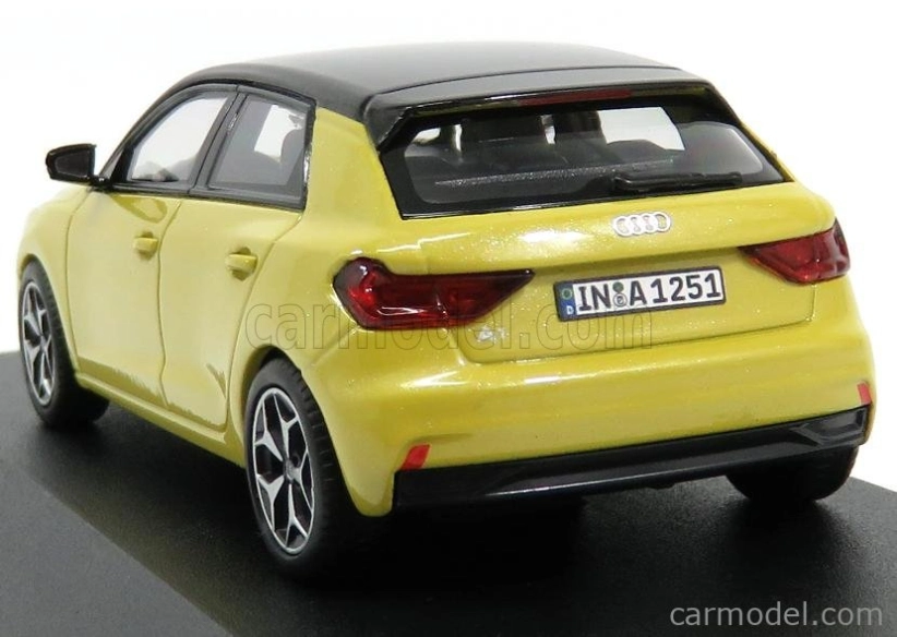 Audi A1 Sportback 2018 v mierke 1:43 Fyton Yellow - čierna